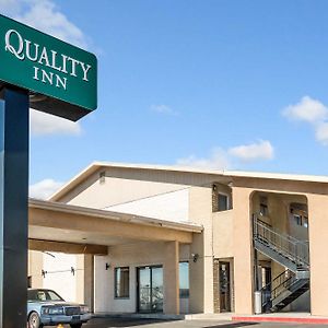 Desert Sands Inn & Suites